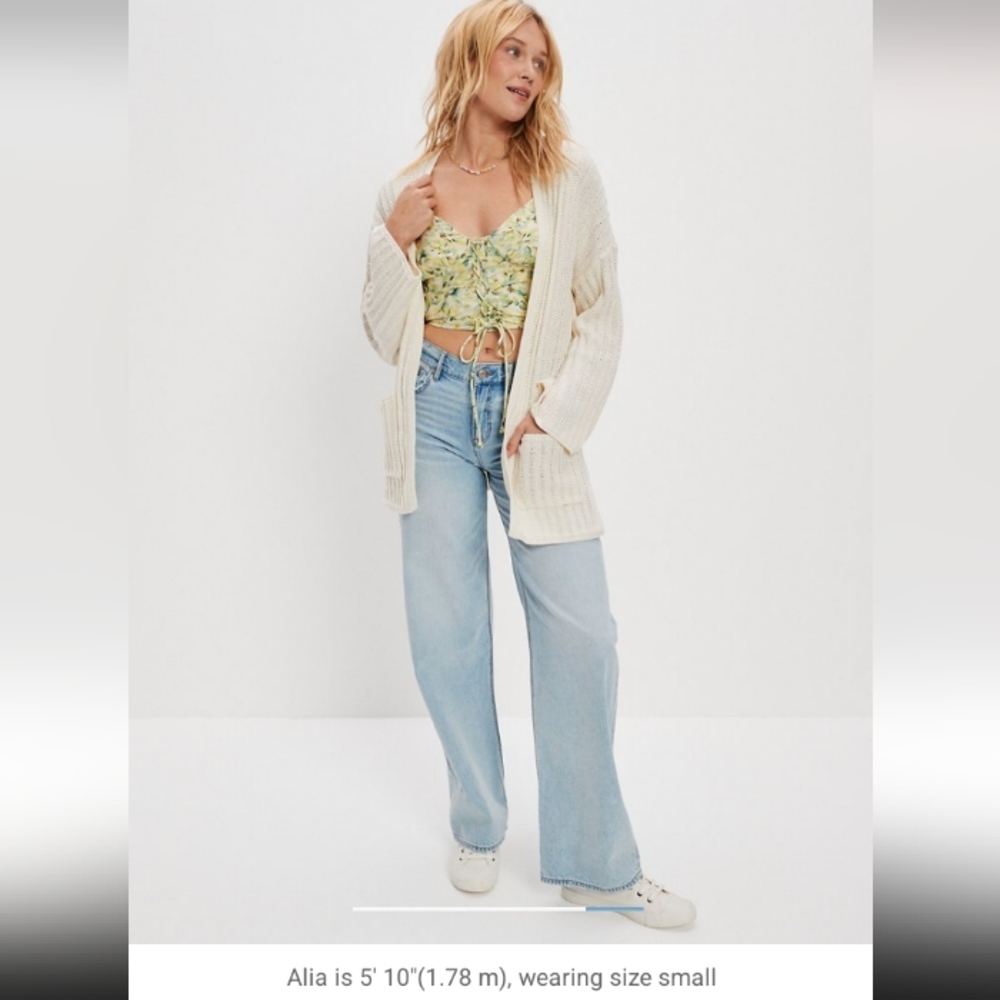 ⚡️SALE⚡️🆕️NWT AE Bell Sleeve Cardigan in 'Cream', Size Medium - Picture 6 of 8